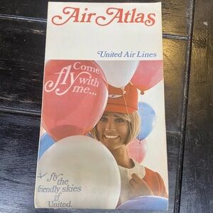 Vtg Mae Hanauer United Airlines Stewardess Hat  AIR ATLAS Brochure 1969 Itm#355